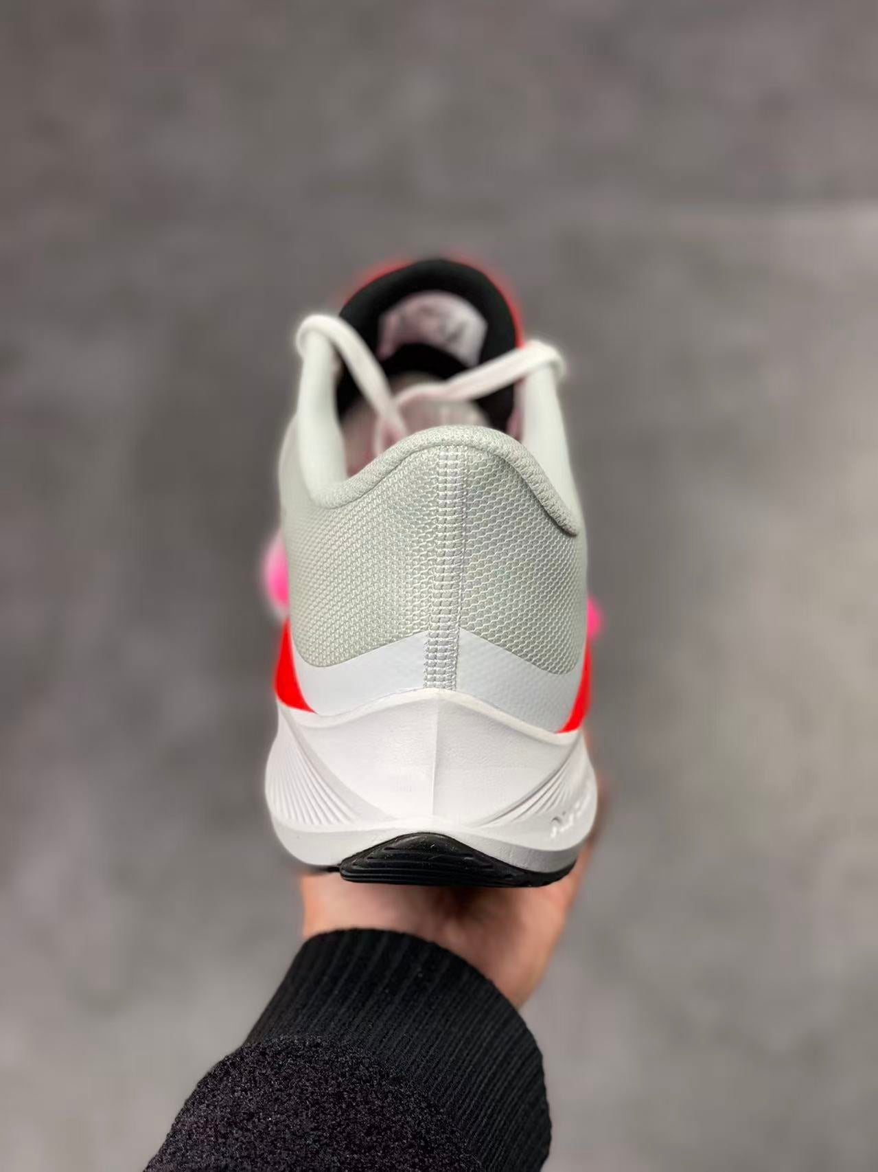 Nike Zoom Sneaker in White/Pink: Soft Ignition