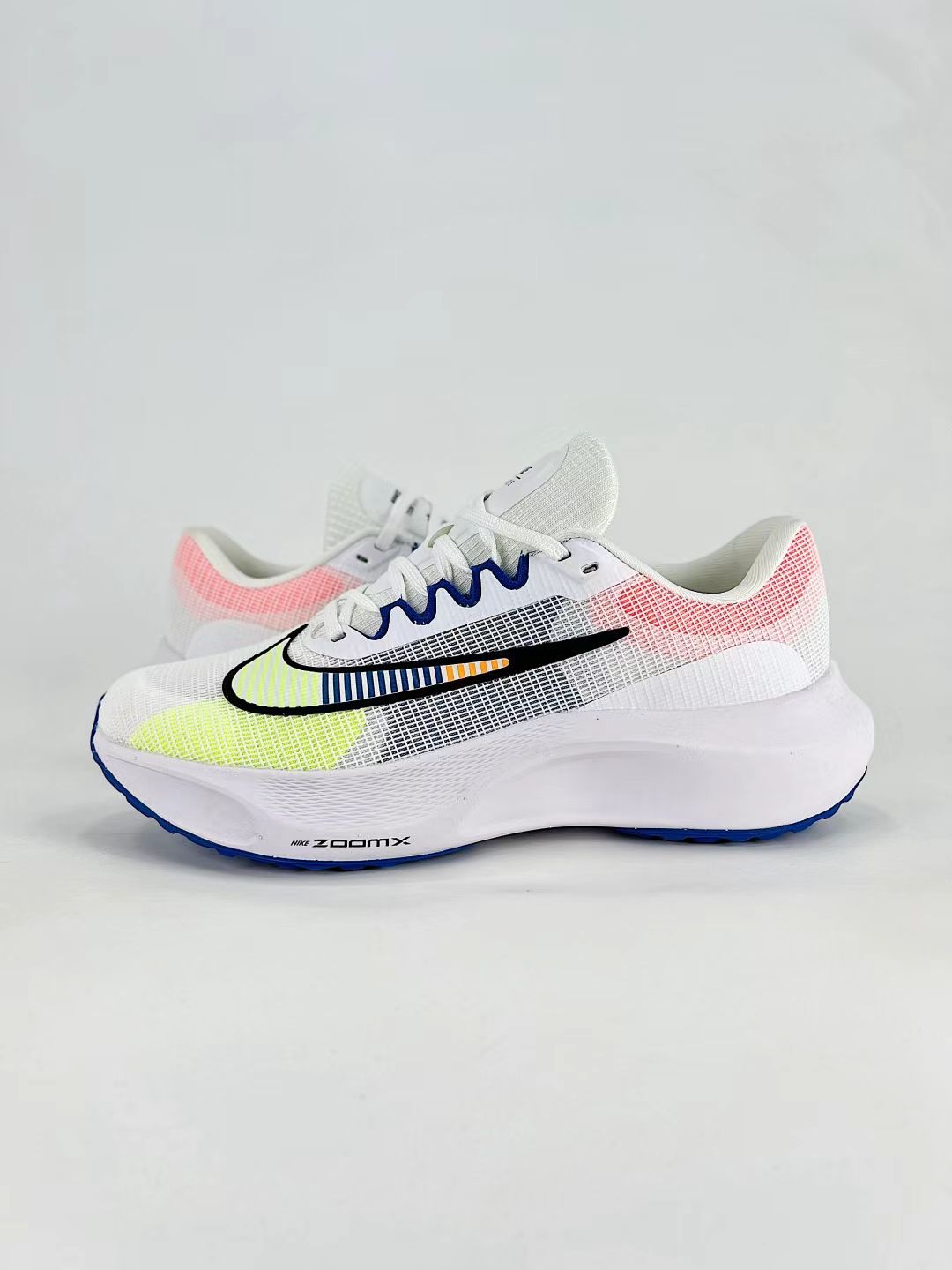 Nike Air Zoom in White/Pink/Yellow