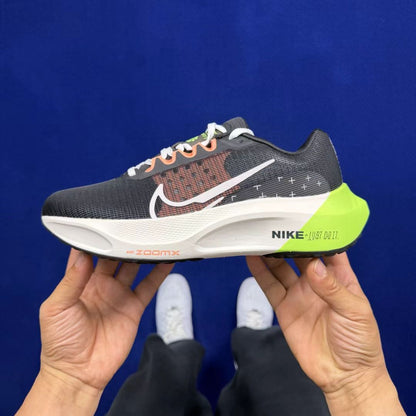 Nike Air Zoom in Grey/Green