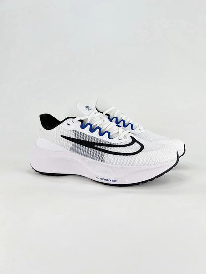 Nike Air Zoom in White/Black