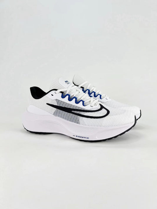 Nike Air Zoom in White/Black