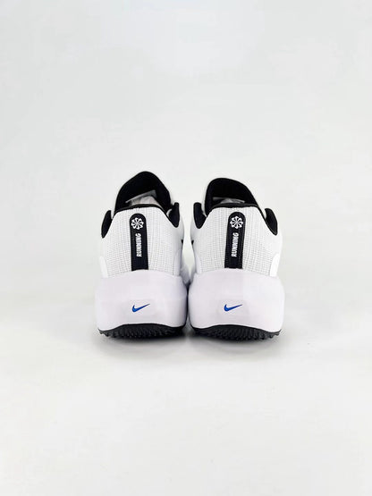 Nike Air Zoom in White/Black