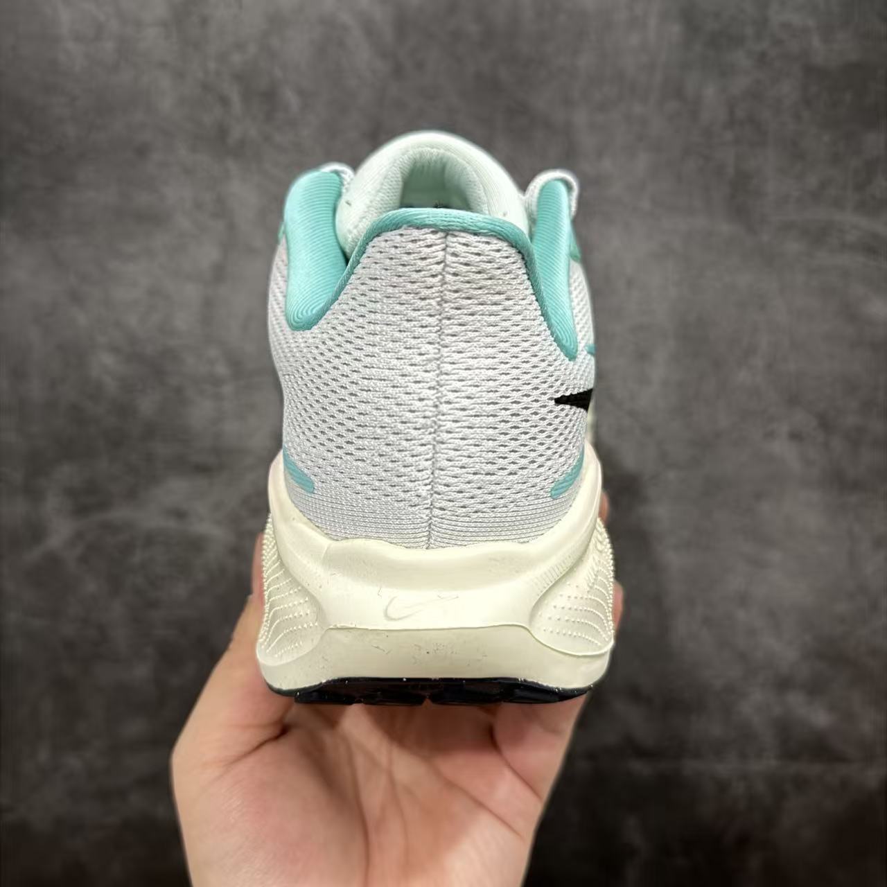 Nike Zoom Sneaker in White/Pink/Black: Graphic Pop