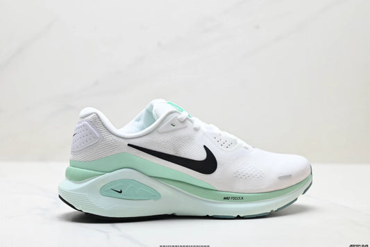 Nike Zoom Sneaker in White/Green: Verdant Velocity
