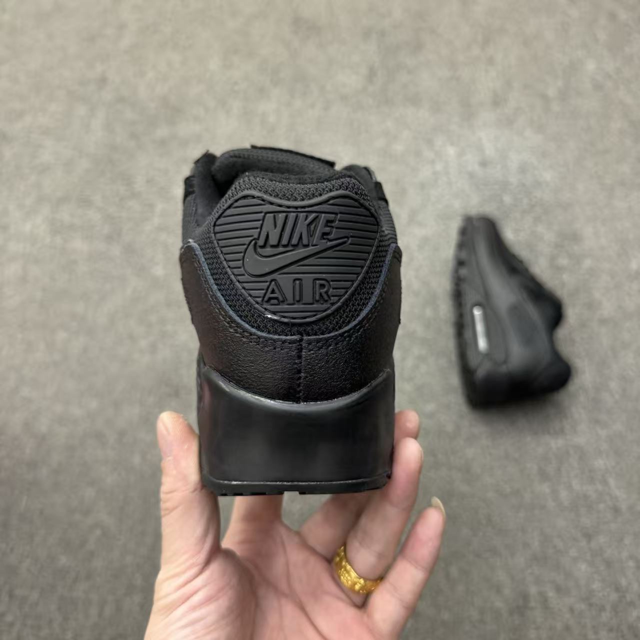 Nike Air Max 90 in Total Black: Stealth Icon