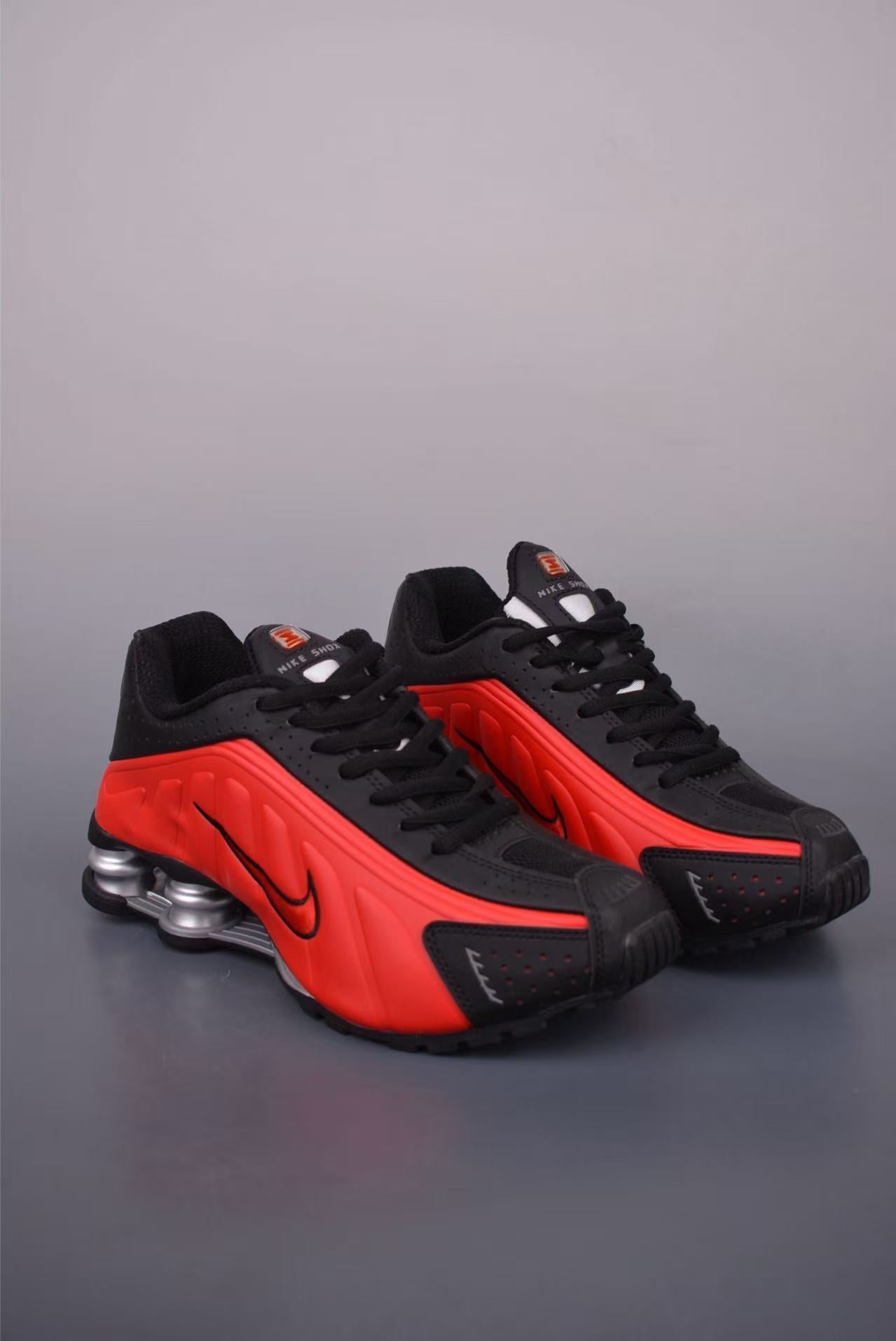Nike Shox R4 in Black/Red: Stealth Ignition