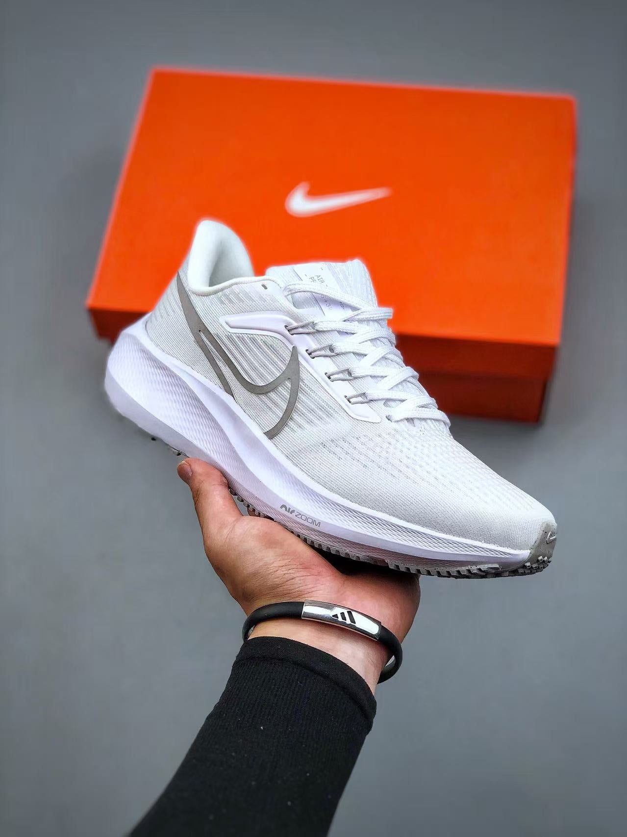 Nike Zoom Sneaker in White: Pure Velocity