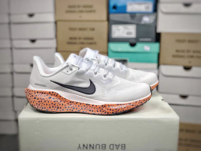 Nike Pegasus 41 in White/Orange/Black: Apex Contrast