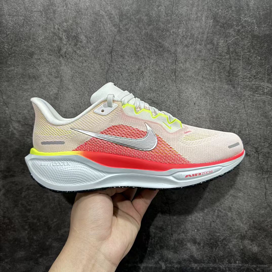 Nike Zoom Sneaker in Pink/White: Soft Power Propulsion