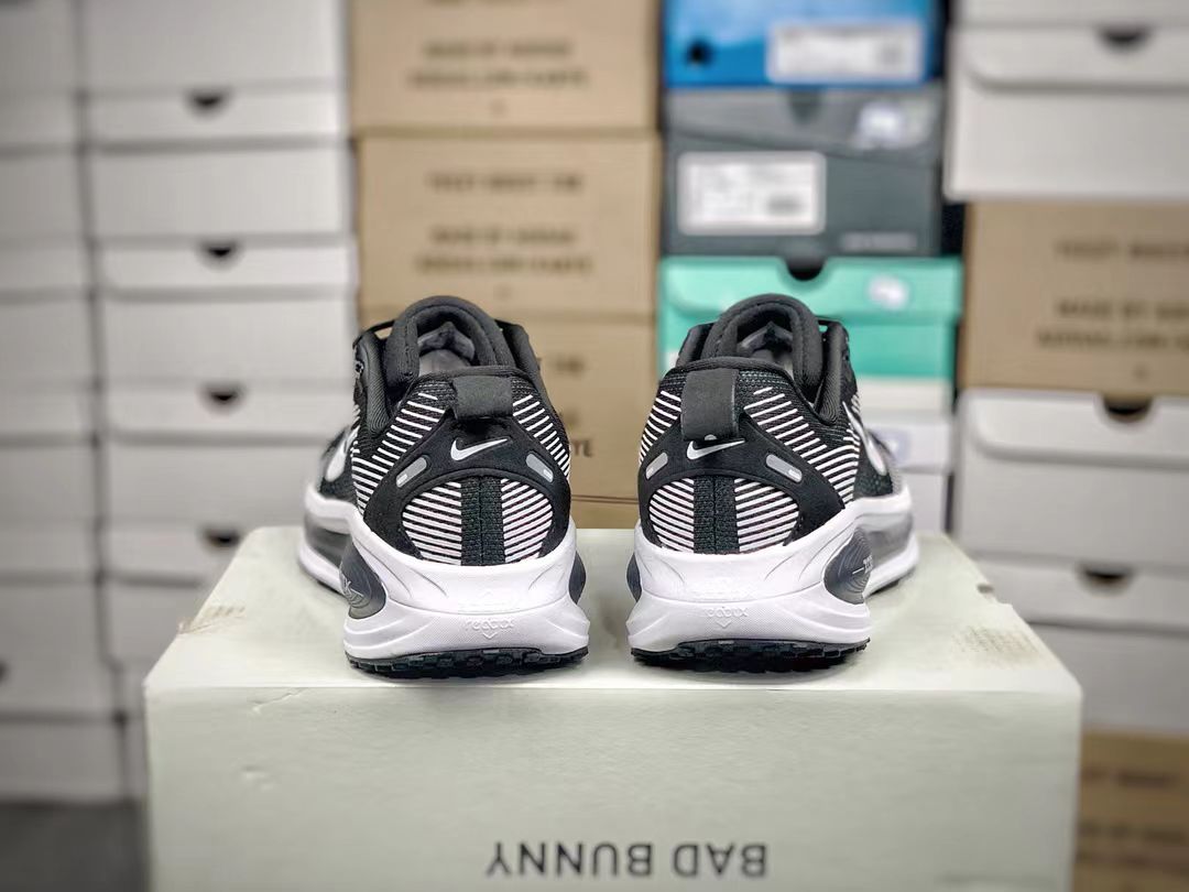 Nike Zoom Vomero 18 in Black/White Camo: Urban Ghost