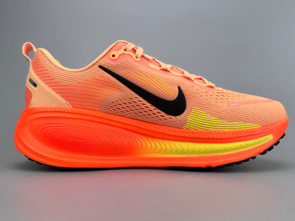 Nike Zoom Vomero 18 in Orange: Solar Plush