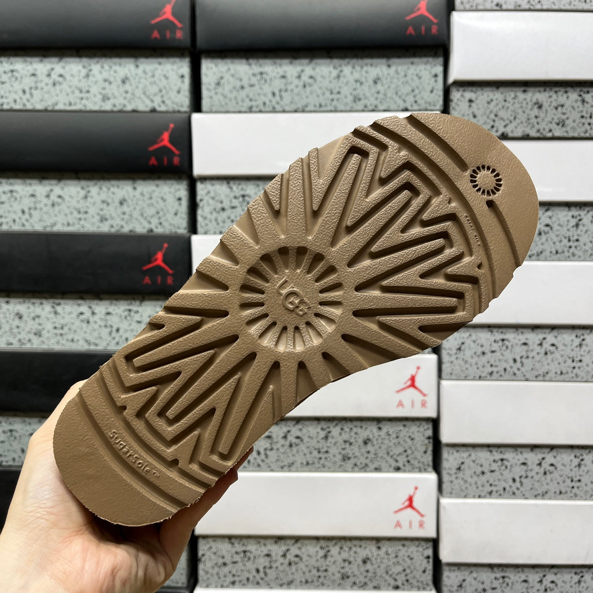 UGG Classic Snow Boot in Chestnut