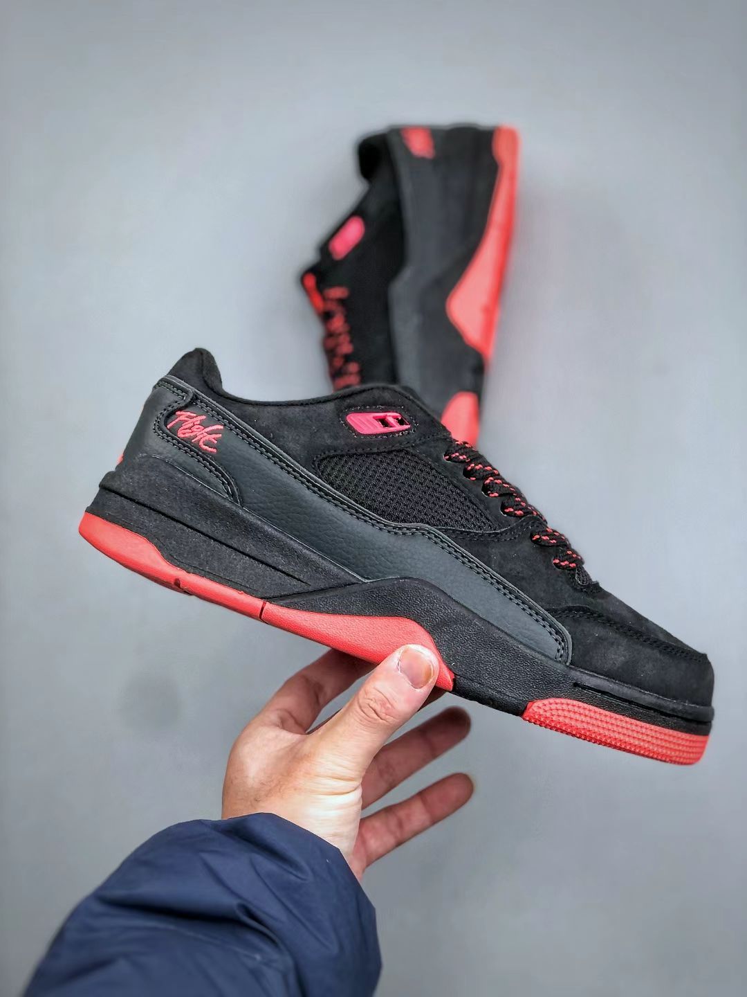 Jordan Flight Court "Black/Varsity Red" – Court-Inspired Heritage