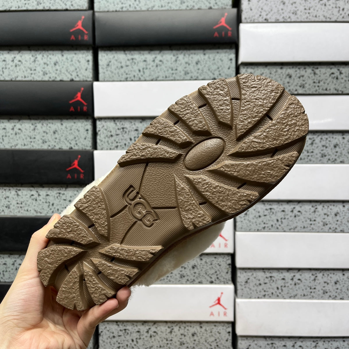 UGG Coquette Slipper in Chestnut