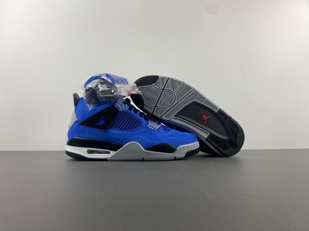 Air Jordan 4 Retro 'University Blue'