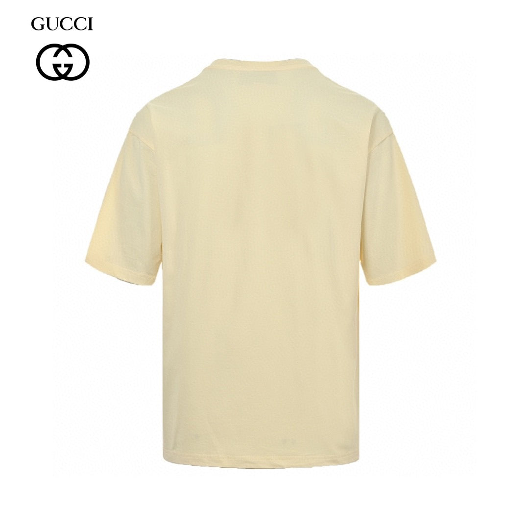 G*u*i strawberry logo t-shirt (beige)