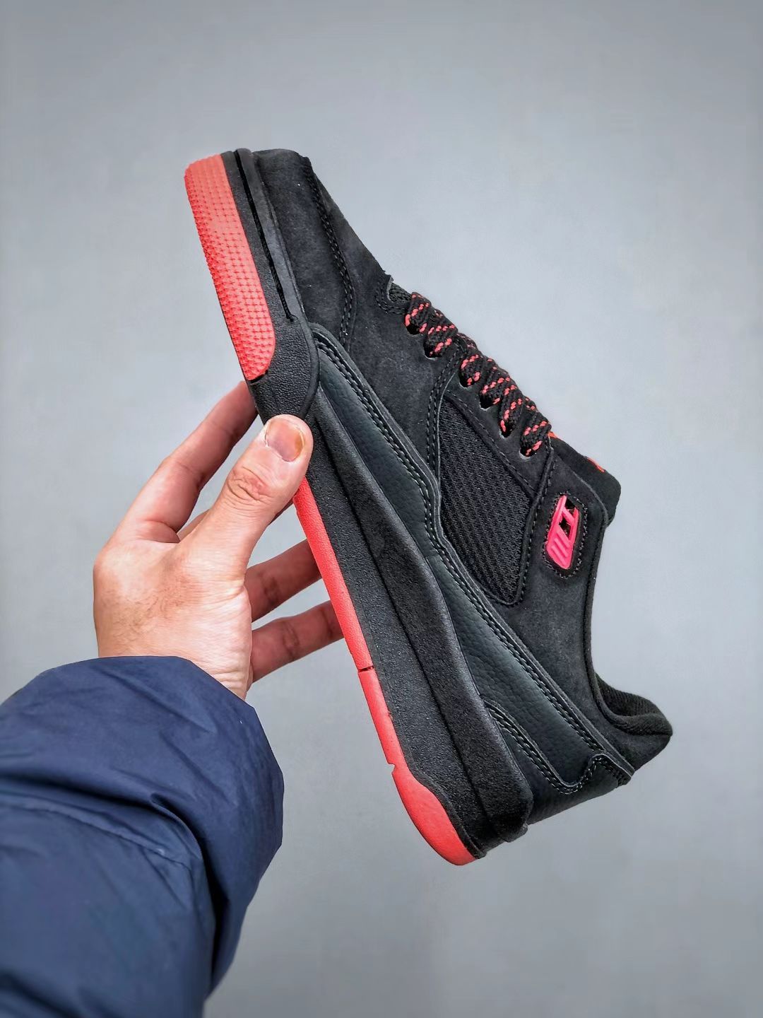 Jordan Flight Court "Black/Varsity Red" – Court-Inspired Heritage