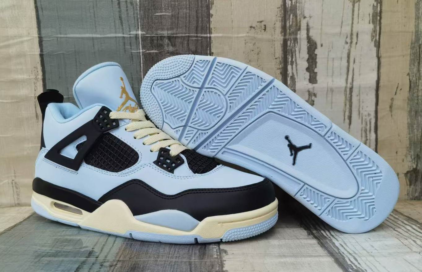Air Jordan 4 Retro "Light Steel Grey"