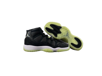 AIR JORDAN 11 RETRO "BLACK / VOLT"