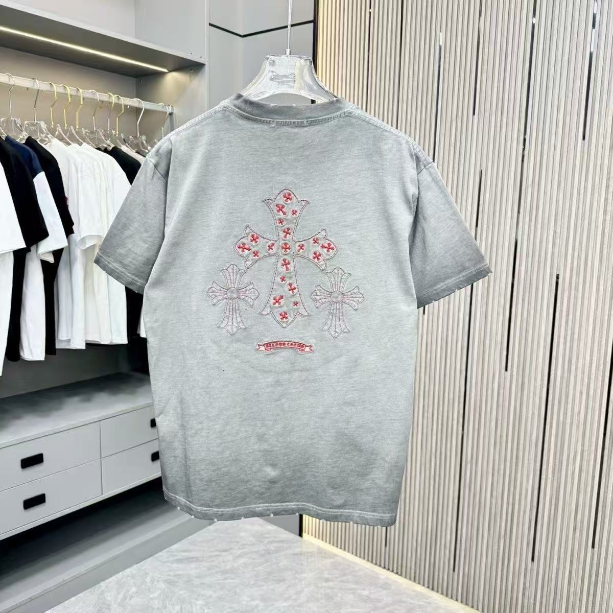Chrome Hearts Classic Crewneck T-Shirt in Grey/Red