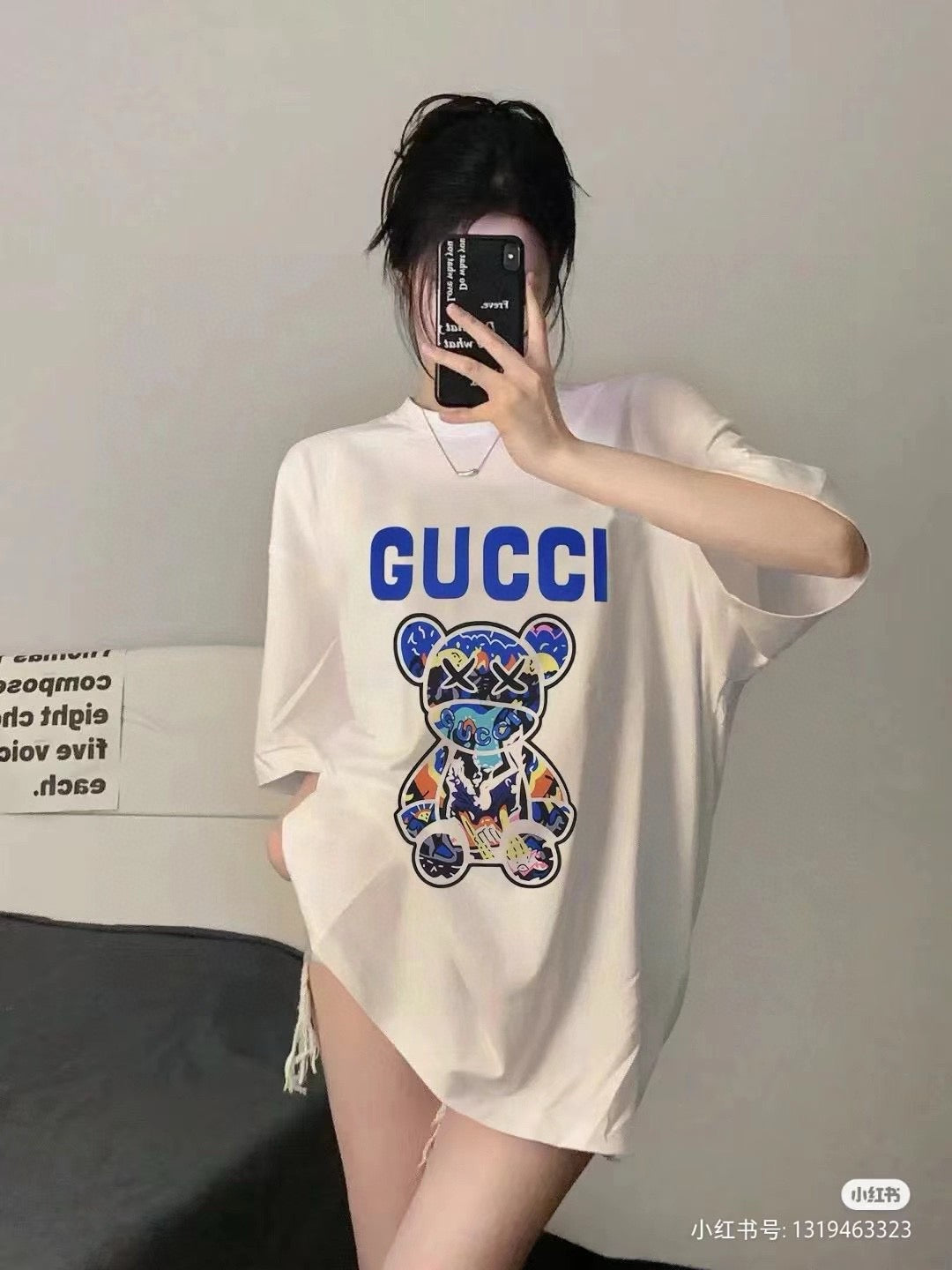 G*u*i cream t-shirt with bear graphic