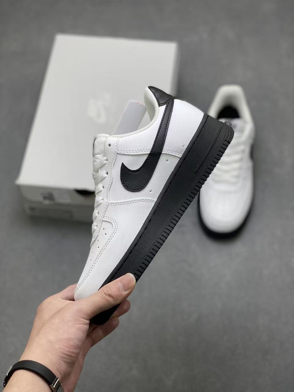 Nike Air Force 1 “White/Black” – Iconic Style, Modern Comfort