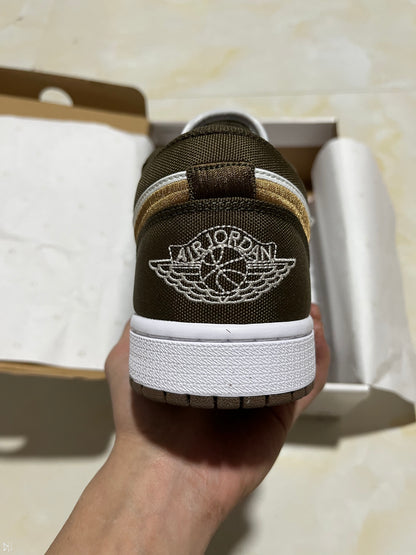 Air Jordan 1 Low "Light Olive"