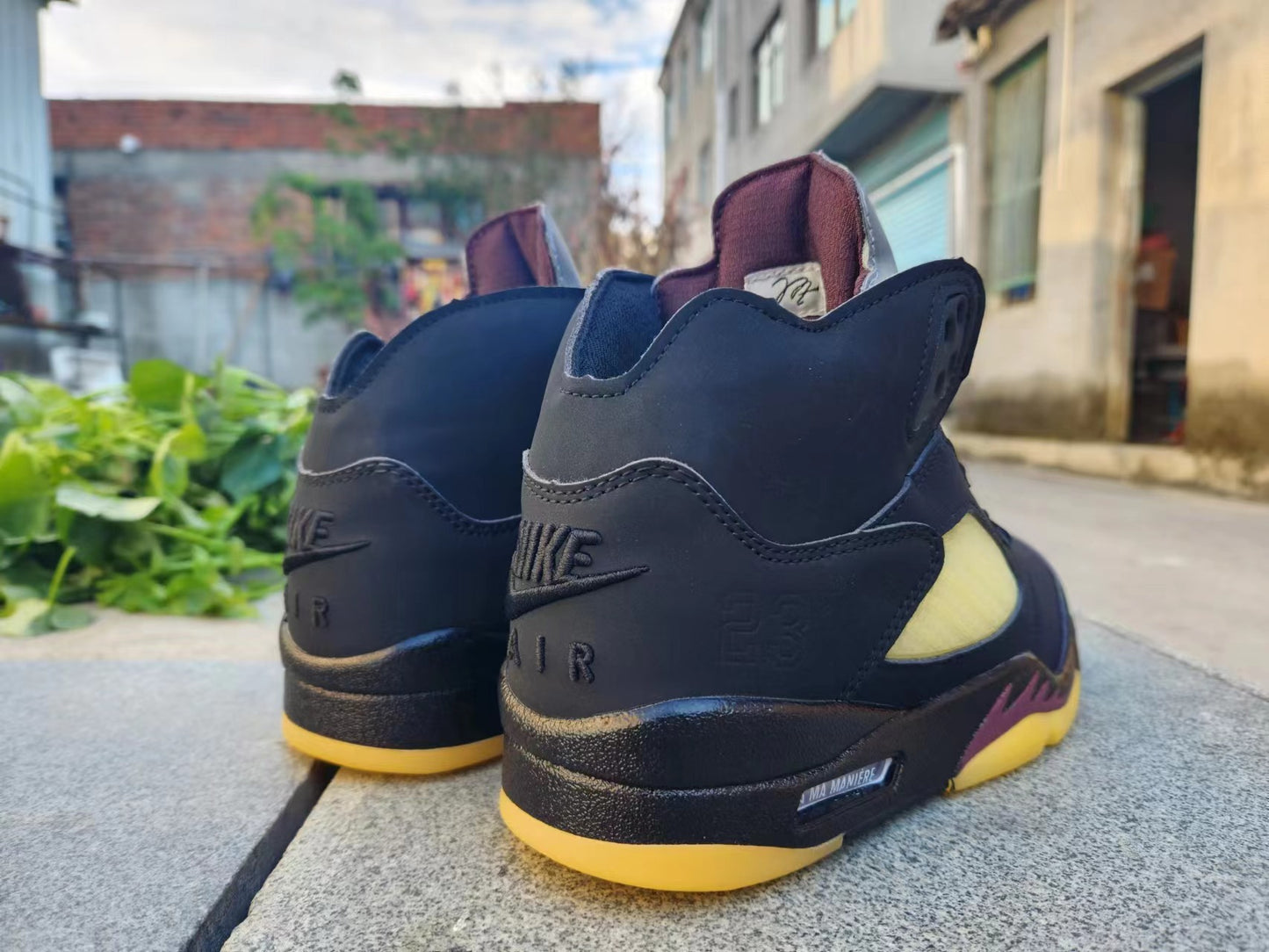 Jordan 5 Black and Yellow