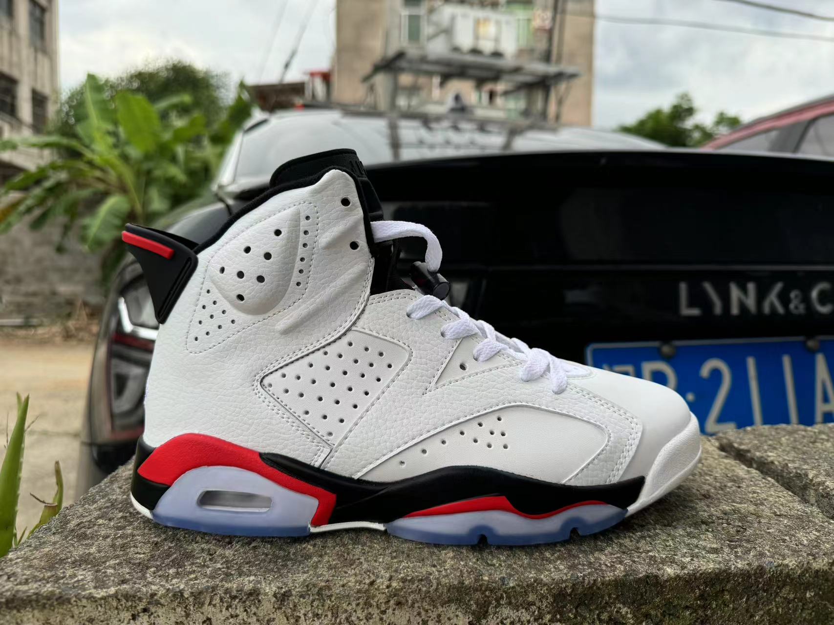 Jordan 6 "White/Infrared"