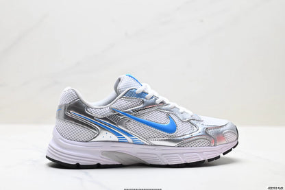 Nike Zoom Vomero 20 in White/Blue: Skyscape Cloud