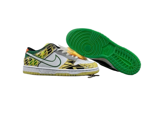 Nike SB Dunk Low "White / Metallic Silver / Green / Black"