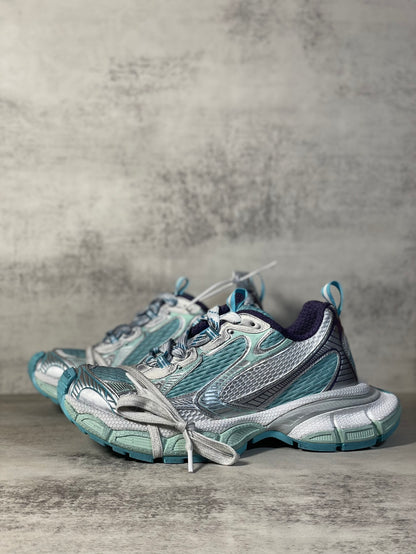 Balenciaga Sneaker in Grey/Green: Urban Terrain
