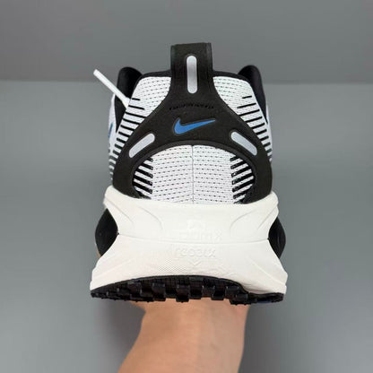 Nike Zoom Vomero in Grey/Blue: Harbor Dusk