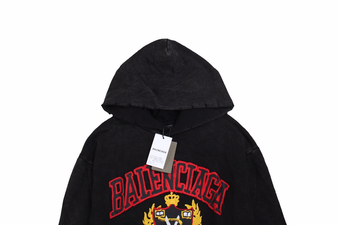 Ba*len*cia*ga black crest hoodie