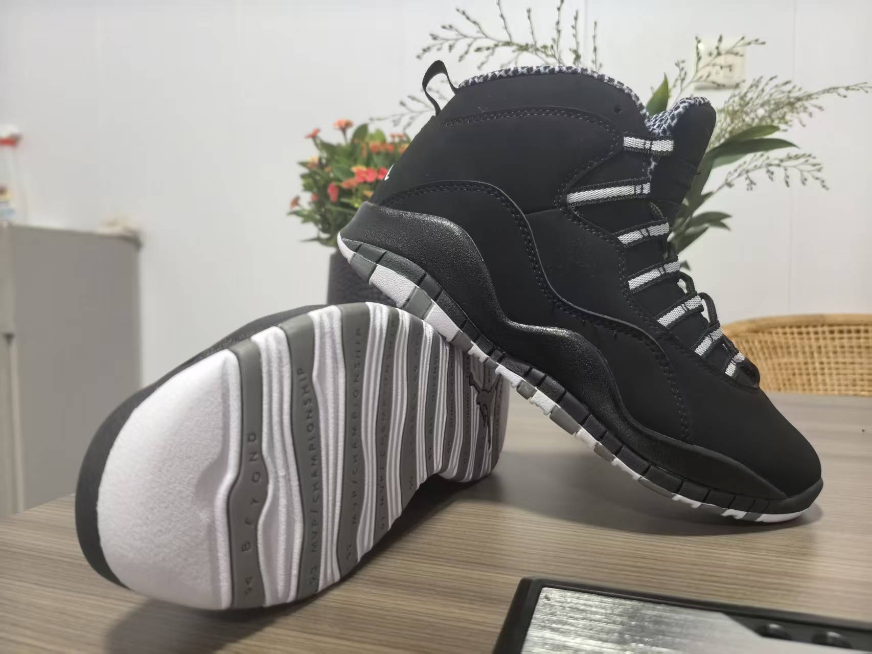 Air Jordan X Retro "Triple Black"