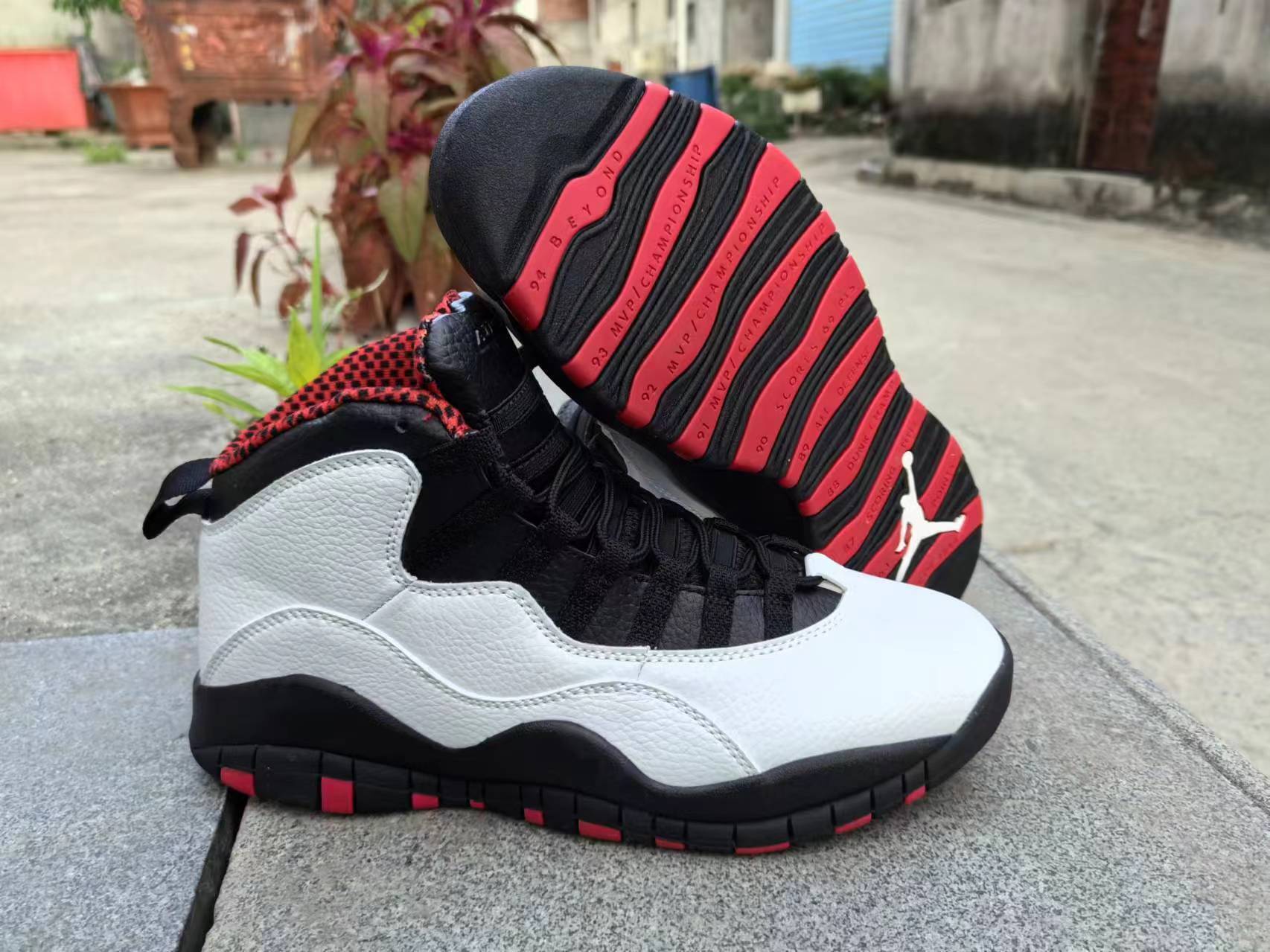 Air Jordan X Retro "White / Black / Varsity Red"