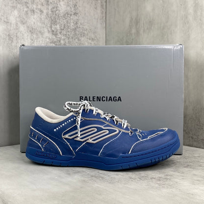 Balenciaga Hamp tons Sneaker in Blue: Chromatic Architecture
