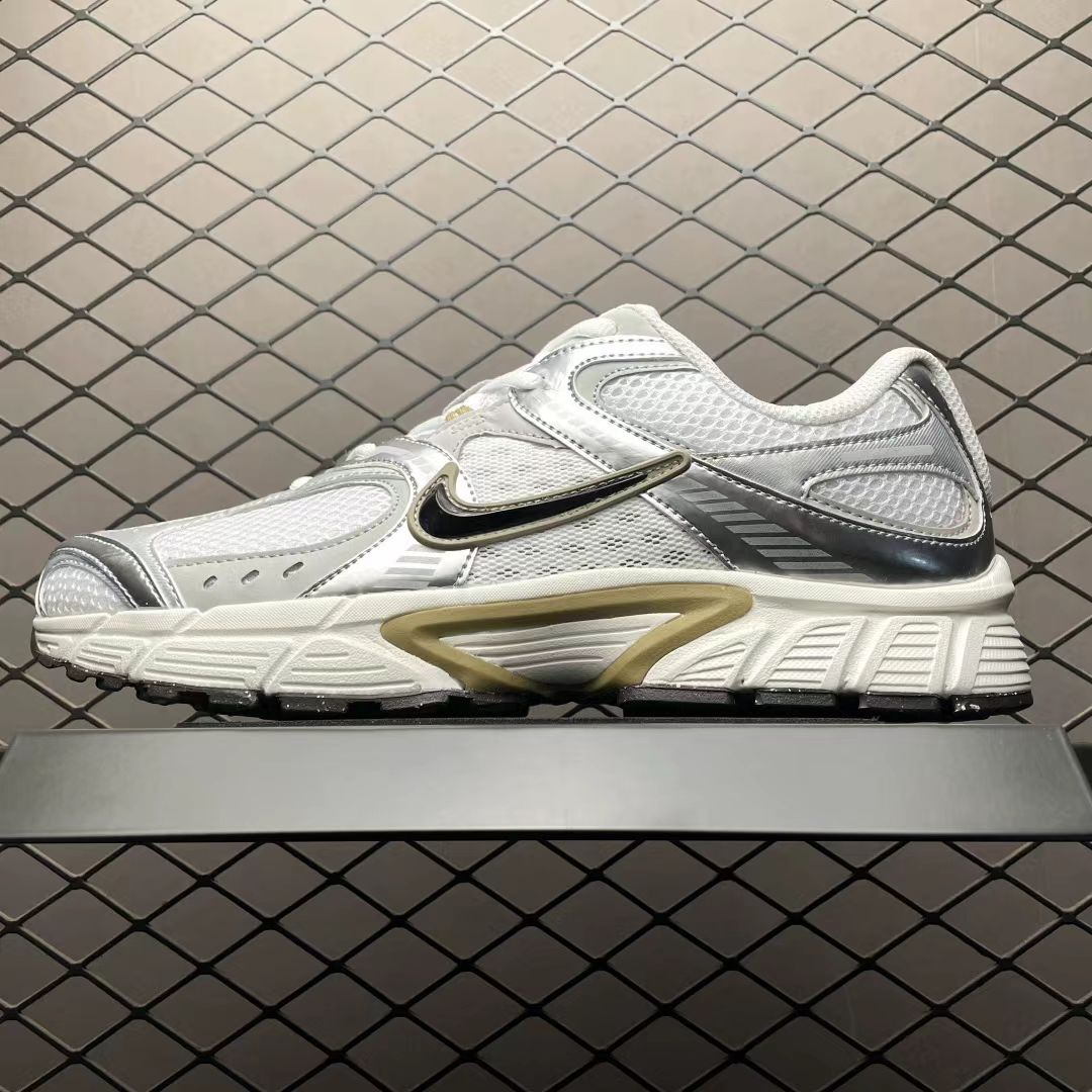 Nike V5 RNR “Silver/White” – Y2K Futuristic Runner