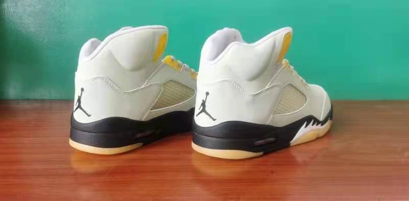 Air Jordan 5 "Light Bone/Club Gold"