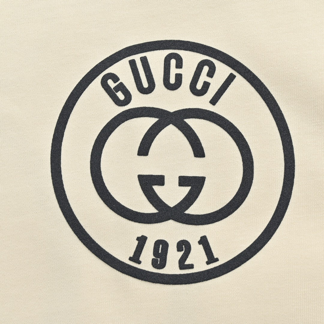 G*u*i t-shirt - 1921 logo