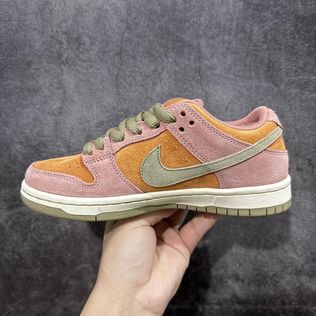 Nike Dunk "Red/Pink/Green" – Bold Retro Revival