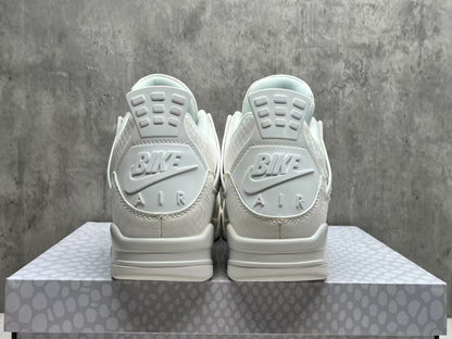 Air Jordan 4 Retro "White Mamba"