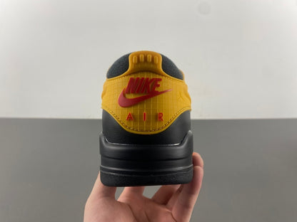 Air Jordan 4 RM "Bruce Lee"