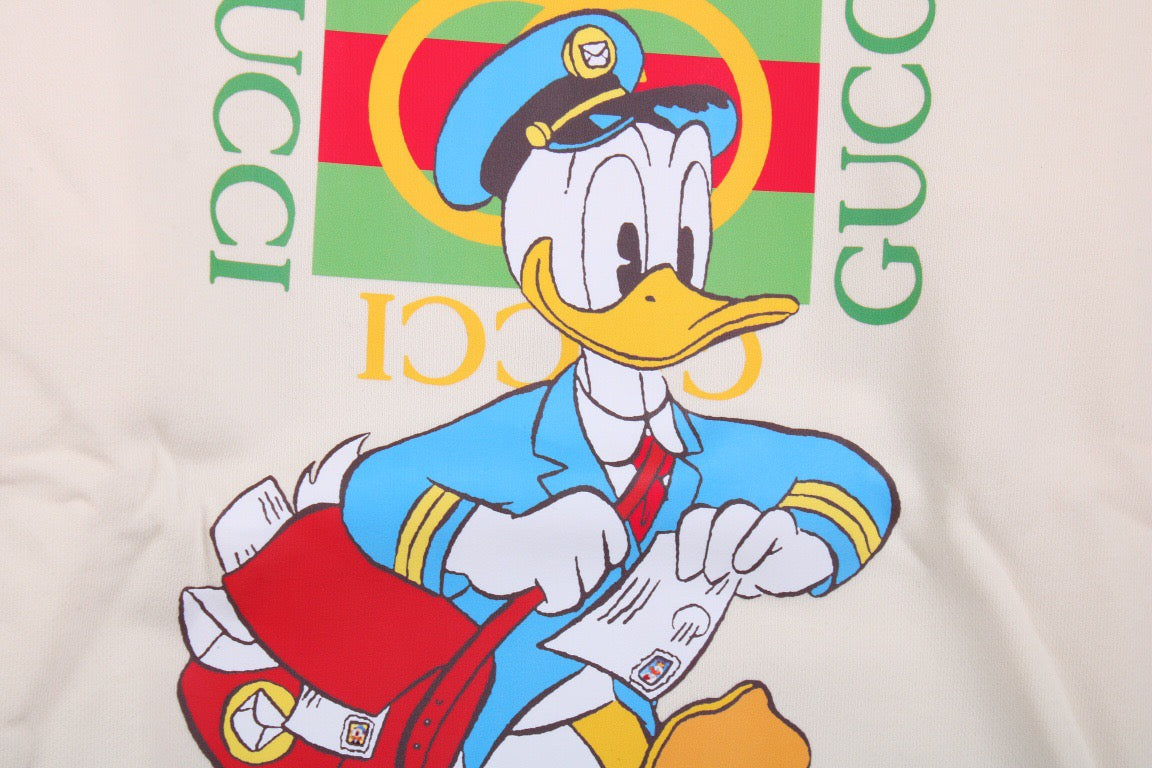 G*u*i donald duck sweatshirt - cream