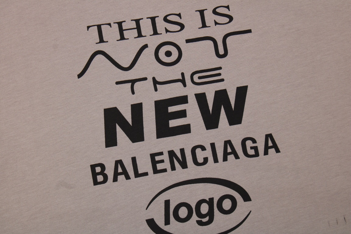 Ba*len*cia*ga 'this is not the new logo' t-shirt