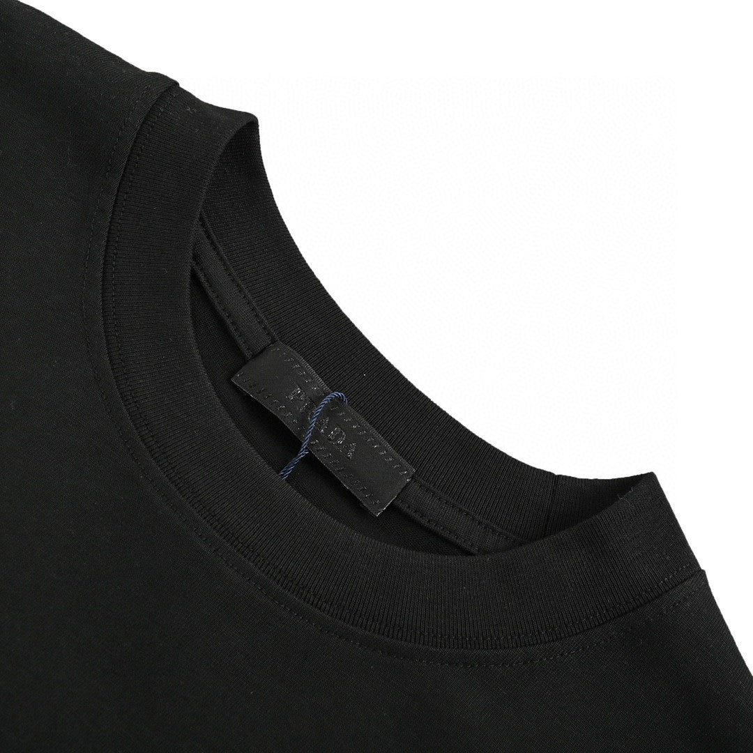 Pra*a pocket t-shirt (black)