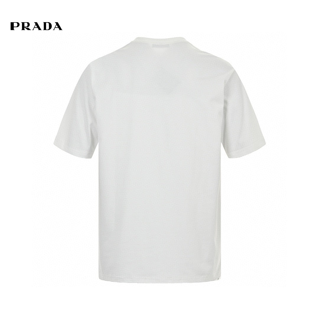 Pra*a t-shirt - white with subtle branding