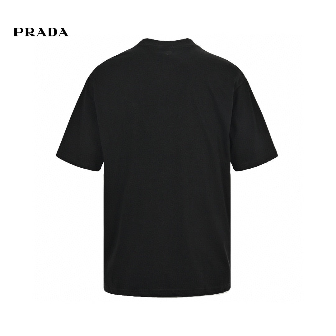 Pra*a t-shirt - black with bold branding