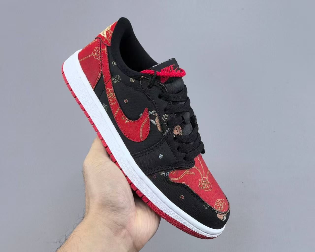 Nike "Black/Red" – The Iconic Bred Colorway