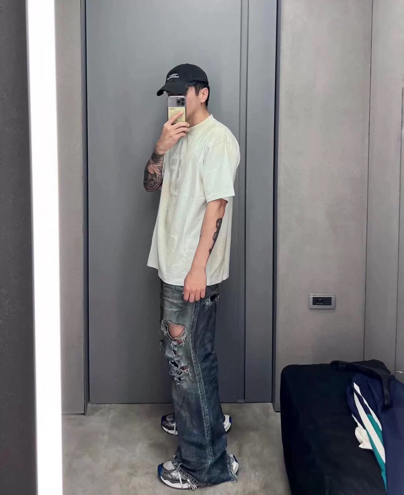 Balenciaga Distressed Logo T-Shirt (White/Grey)